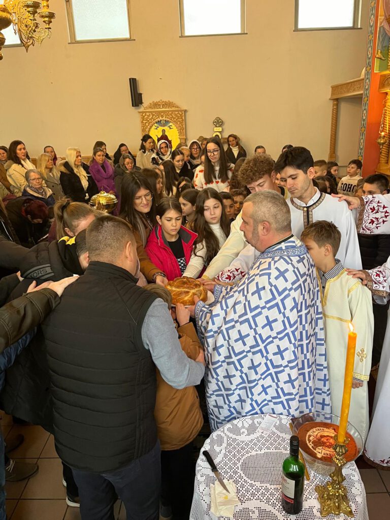 0C409484-1BC9-4D93-8036-1AC38708F766