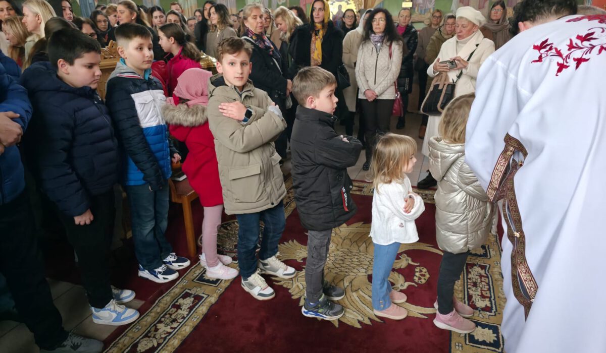 adf9a877-4fb3-46f1-976b-2e2e6031f90c