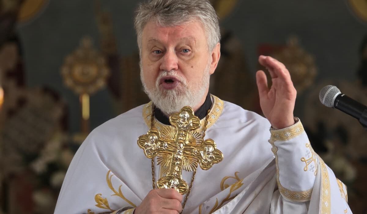 b7df2251-623d-4fb7-ac3e-e801e4fe43e2